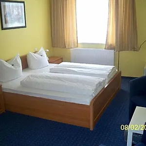  Hotel Siemensstadt